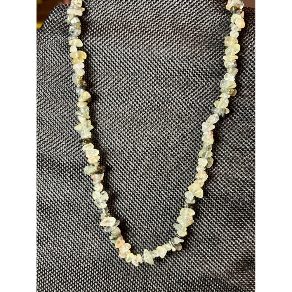 Natural Prehnite Chip Stone Necklace Pale Green Epidote Inclusions 18-20 Inch